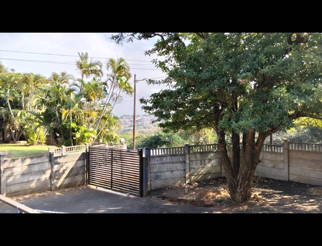 4 BEDROOM HOUSE FOR SALE IN BLUFF